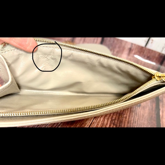 Louis Vuitton Mahina Amelia wallet - Picture 12 of 16